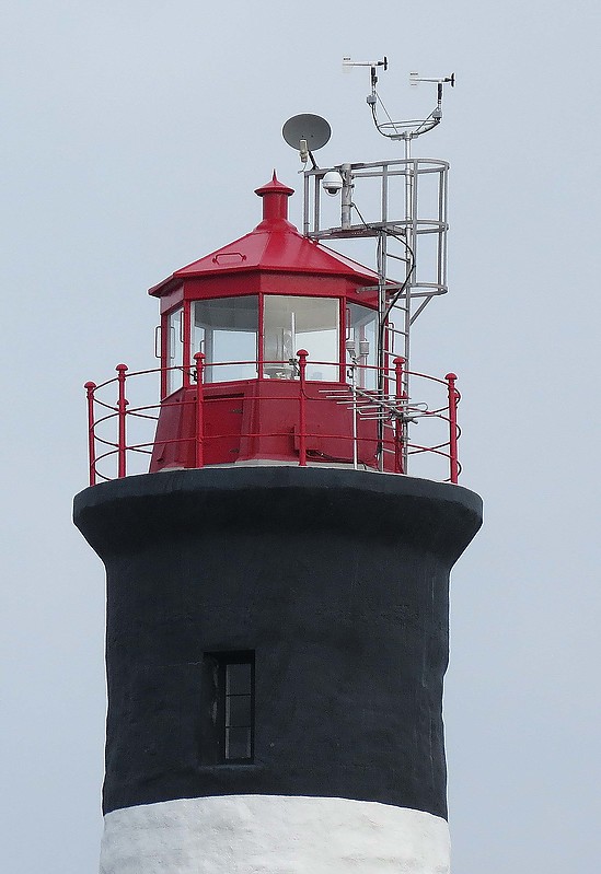 Race Rocks Lighthouse - lantern
Author of the photo: [url=https://www.flickr.com/photos/21475135@N05/]Karl Agre[/url]             
Keywords: Victoria;British Columbia;Canada;Lantern