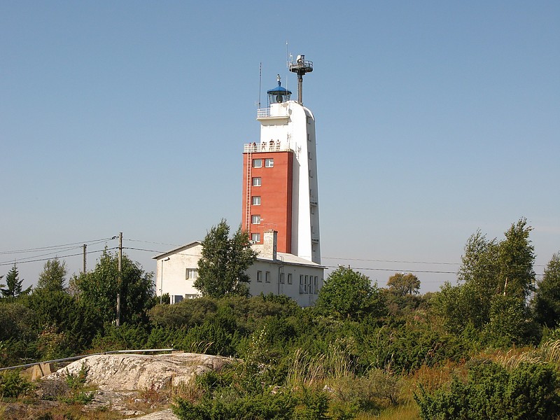 Rauma / Kylmäpihlaja lighthouse
Author of the photo: [url=https://www.flickr.com/photos/uncle-leo/albums]Leo-seta[/url]
Keywords: Finland;Gulf of Bothnia;Rauma