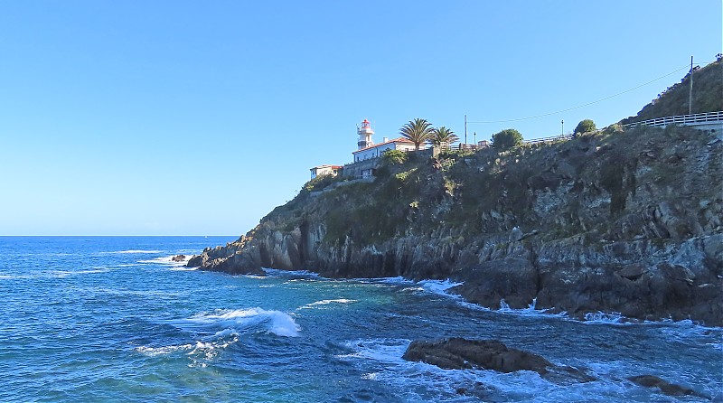 Cudillero / Punta Rebollera Lighthouse
Author of the photo: [url=https://www.flickr.com/photos/21475135@N05/]Karl Agre[/url]
Keywords: Cudillero;Asturias;Spain;Bay of Biscay