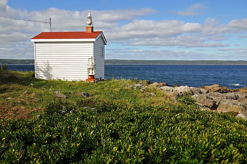 Nova Scotia / Rouse Point light
Author of the photo: [url=https://www.flickr.com/photos/archer10/] Dennis Jarvis[/url]

Keywords: Nova Scotia;Canada;Atlantic ocean