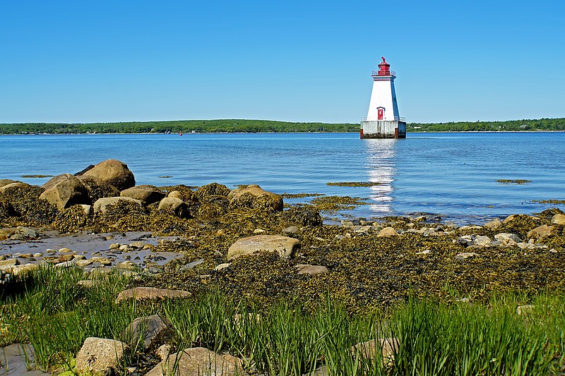 Nova Scotia / Sandy Point Lighthouse
Author of the photo: [url=https://www.flickr.com/photos/archer10/]Dennis Jarvis[/url]
Keywords: Nova Scotia;Canada;Atlantic ocean;Offshore