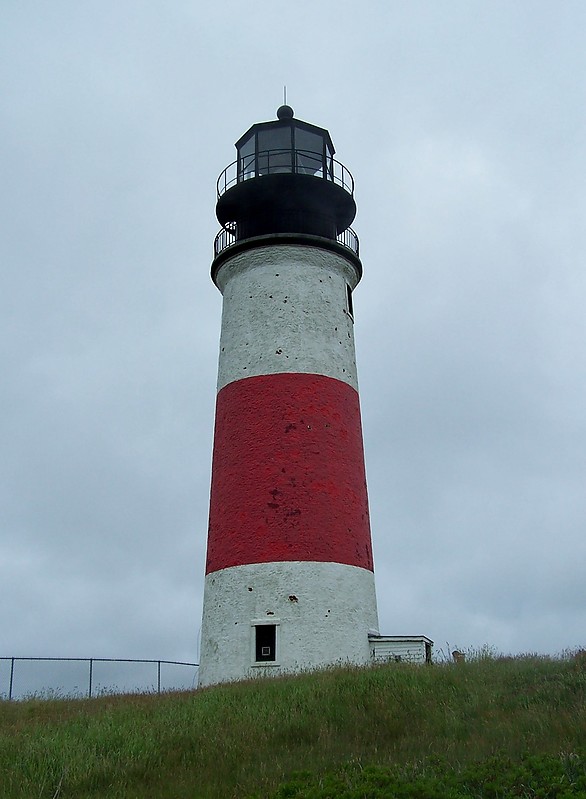 Massachusetts / Sankaty Head lighthouse
Author of the photo: [url=https://www.flickr.com/photos/bobindrums/]Robert English[/url]
Keywords: United States;Massachusetts;Atlantic ocean;Nantucket