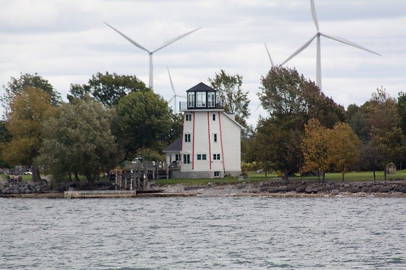 Lake Ontario / Wolfe Island faux lighthouse
Photo source:[url=http://lighthousesrus.org/index.htm]www.lighthousesRus.org[/url]
Non-commercial usage with attribution allowed
Keywords: Lake Ontario;Canada;Faux