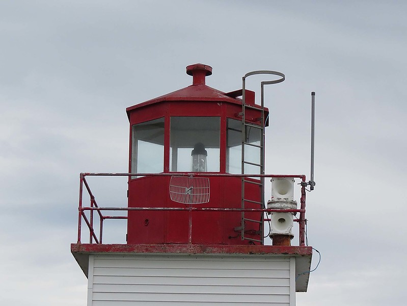 New Brunswick / Southwest Head lighthouse - lantern
Author of the photo: [url=https://www.flickr.com/photos/21475135@N05/]Karl Agre[/url]
Keywords: New Brunswick;Canada;Bay of Fundy;Lantern
