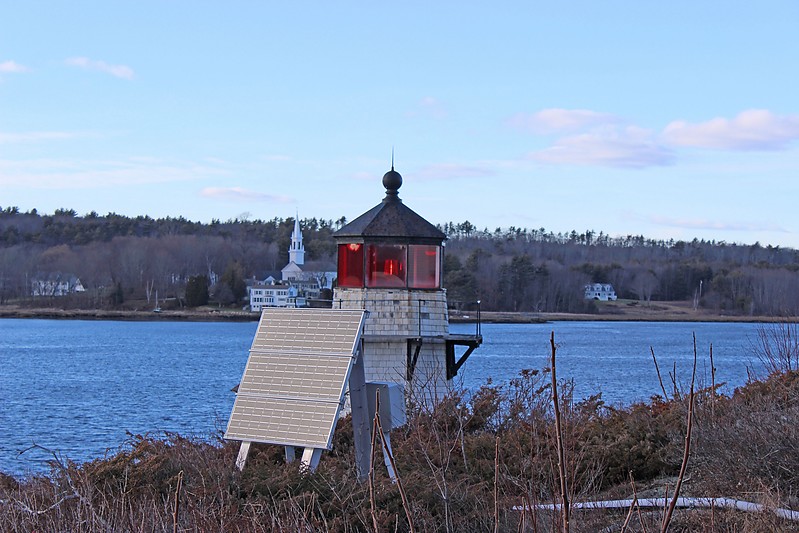 Maine / Squirrel Point lighthouse
Author of the photo: [url=https://www.flickr.com/photos/31291809@N05/]Will[/url]
Keywords: Maine;United States;Kennebec river