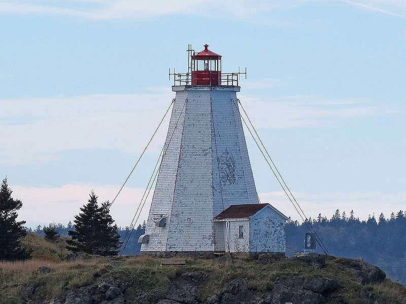 New Brunswick / Bay of Fundy / Grand Manon Island / Swallowtail Lighthouse
Author of the photo: [url=https://www.flickr.com/photos/21475135@N05/]Karl Agre[/url]
Keywords: Canada;New Brunswick;Bay of Fundy;Grand Manon Island