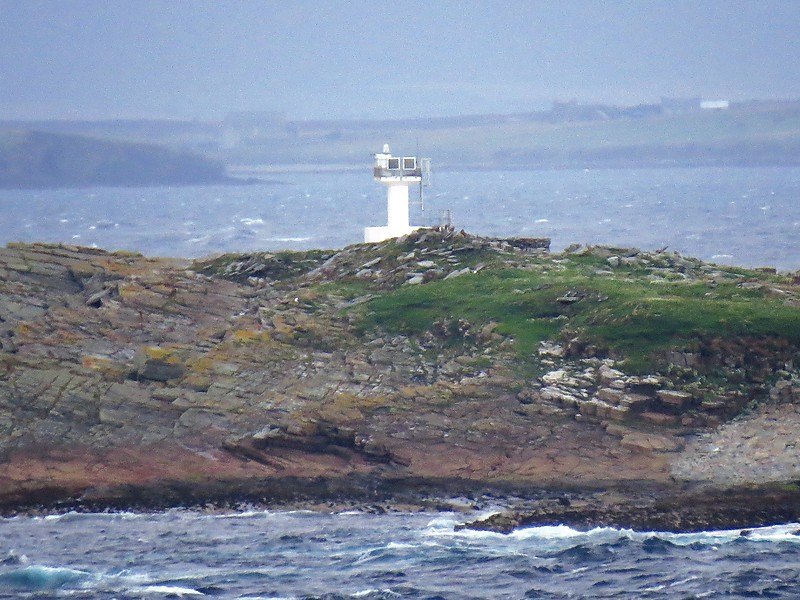 Orkney islands / Swona light
Author of the photo: [url=https://www.flickr.com/photos/larrymyhre/]Larry Myhre[/url]
Keywords: Orkney islands;Scotland;United Kingdom