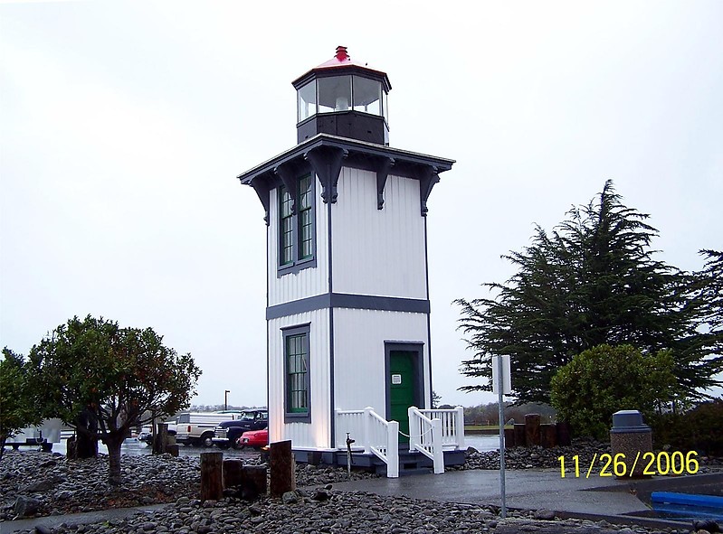 California / Table Bluff Lighthouse
Author of the photo: [url=https://www.flickr.com/photos/bobindrums/]Robert English[/url]
Keywords: California;United States;Arcata bay