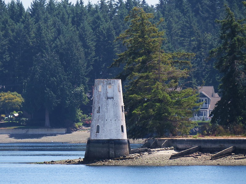 Washington / Tanglewood Island lighthouse
Author of the photo: [url=https://www.flickr.com/photos/larrymyhre/]Larry Myhre[/url]

Keywords: Tacoma;Washington;United States