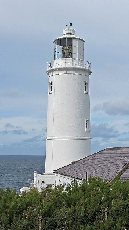 Trevose Head Lighthouse
Author of the photo: [url=https://www.flickr.com/photos/21475135@N05/]Karl Agre[/url]
Keywords: Cornwall;England;United Kingdom;Celtic sea
