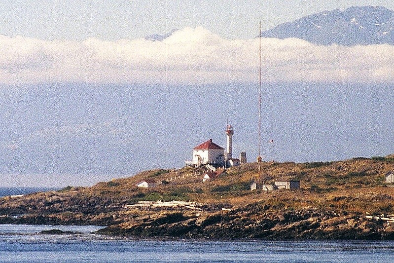 British Columbia / Trial Island lighthouse
Author of the photo: [url=https://www.flickr.com/photos/larrymyhre/]Larry Myhre[/url]

Keywords: British Columbia;Canada;Vancouver;Strait of Juan de Fuca