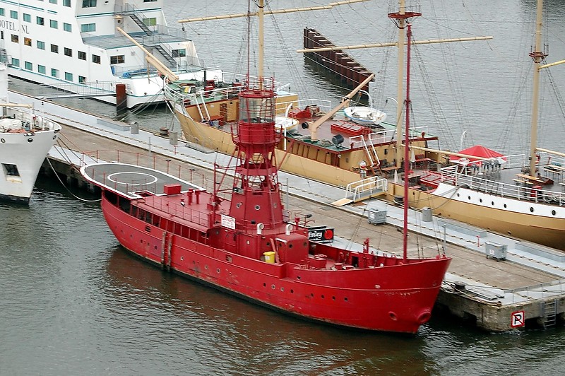 Amsterdam / Trinity House Lightvessel no. 94 (LV 94) 
In 2002 she was in  Amsterdam open haven museum
In 2003 museum was closed and ship sold
Now moored at NDSM Wharf  under name Brightside
Author of the photo: [url=https://www.flickr.com/photos/bobindrums/]Robert English[/url]
Keywords: Netherlands;Amsterdam;Lightship