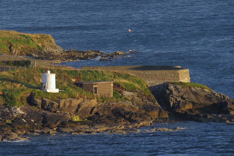 Shetlands / Twageos Point light
Author of the photo: [url=https://www.flickr.com/photos/larrymyhre/]Larry Myhre[/url]
Keywords: Shetland Islands;Atlantic ocean;United Kingdom;Scotland;Lerwick