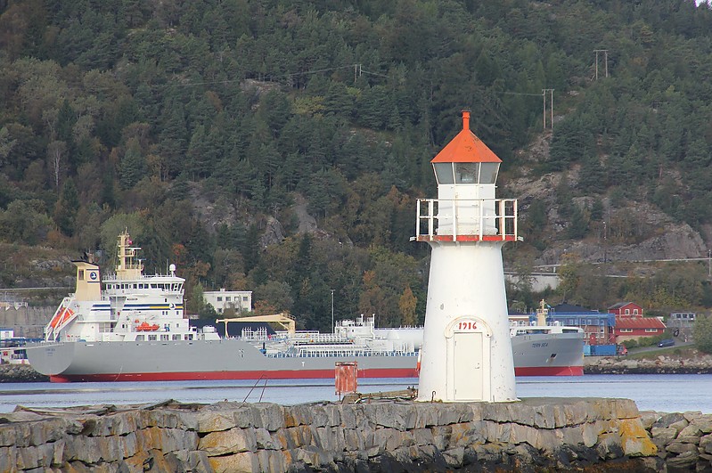 Skansen lighthouse
Keywords: Trondheimsfjord;Trondelag;Norway;Trondheim;Norwegian sea