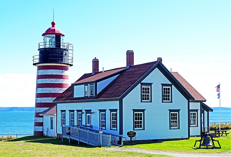 Maine  / West Quoddy Head lighthouse
Author of the photo: [url=https://www.flickr.com/photos/archer10/]Dennis Jarvis[/url]
Keywords: Maine;United States;Atlantic ocean