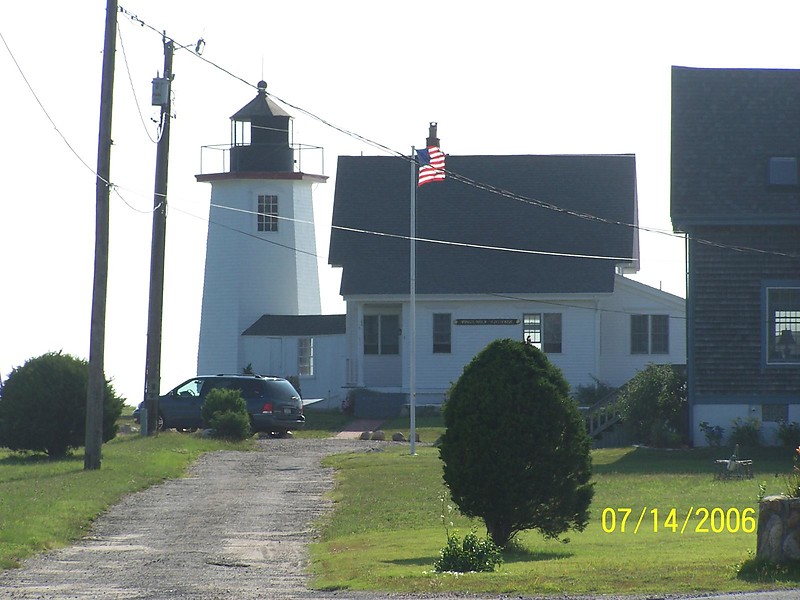 Massachusetts / Cape Cod / Wings Neck lighthouse
Author of the photo: [url=https://www.flickr.com/photos/bobindrums/]Robert English[/url]

Keywords: Massachusetts;Cape Cod;United States;Buzzards Bay