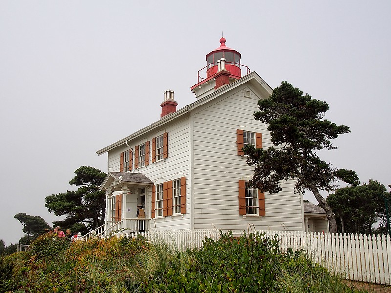 Oregon / Yaquina Bay lighthouse
Author of the photo: [url=https://www.flickr.com/photos/selectorjonathonphotography/]Selector Jonathon Photography[/url]
Keywords: Oregon;Newport;Pacific ocean;United States