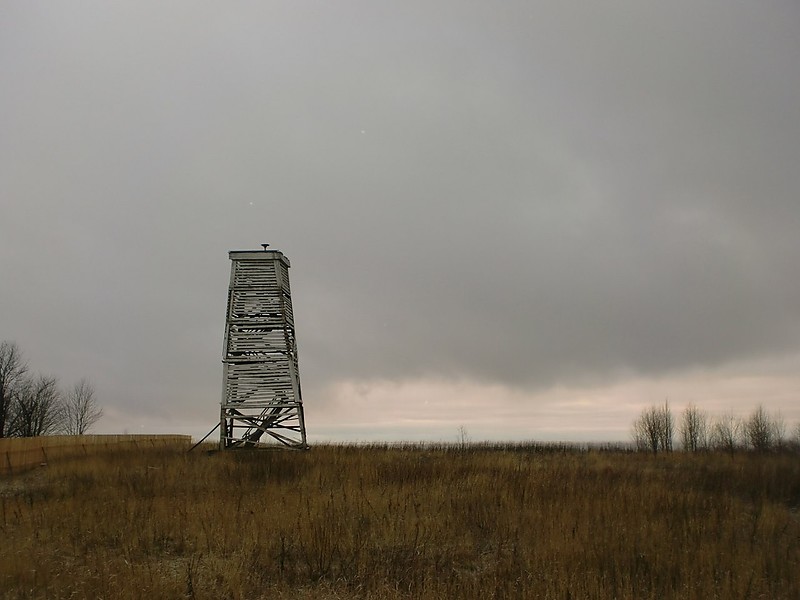 Onega lake / Andomskiy lighthouse
Big lantern falled down in 2012
Photo by Ilya Tarasov
Keywords: Russia;Onega lake