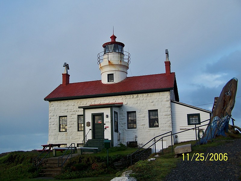 California / Battery Point lighthouse
Author of the photo: [url=https://www.flickr.com/photos/bobindrums/]Robert English[/url]
Keywords: California;Crescent City;Pacific ocean;United States