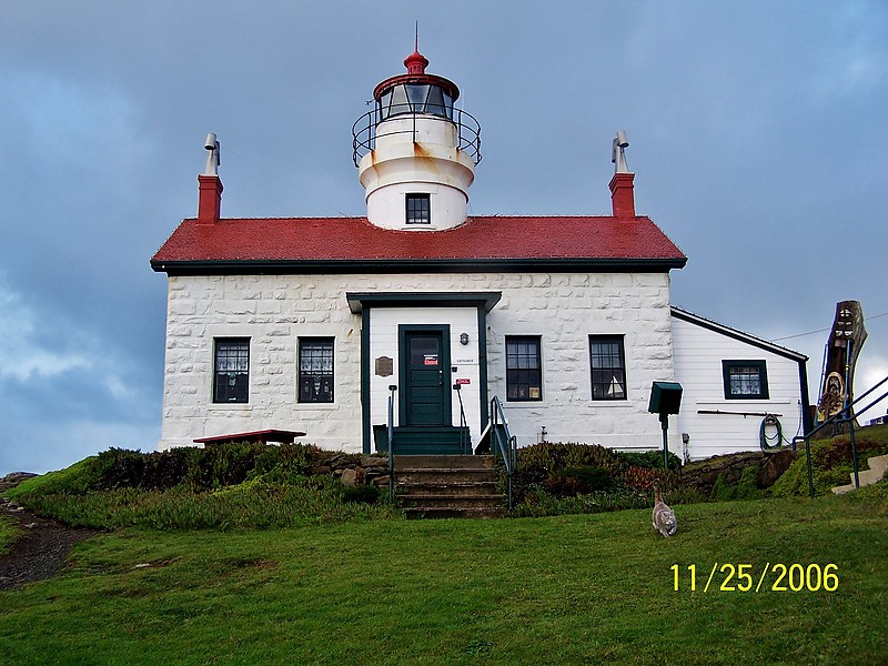 California / Battery Point lighthouse
Author of the photo: [url=https://www.flickr.com/photos/bobindrums/]Robert English[/url]
Keywords: California;Crescent City;Pacific ocean;United States