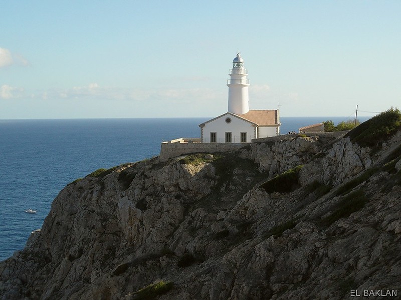 Mallorca / Cabo de Pera lighthouse
aka Cala Rajada
Keywords: Mallorca;Spain;Mediterranean sea
