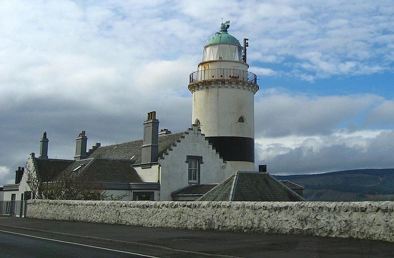 Cloch Lighthouse
Author of the photo: [url=http://www.flickr.com/photos/69256737@N00/]Richard Barron[/url]
Keywords: Scotland;United Kingdom;Gourock;Firth of Clyde