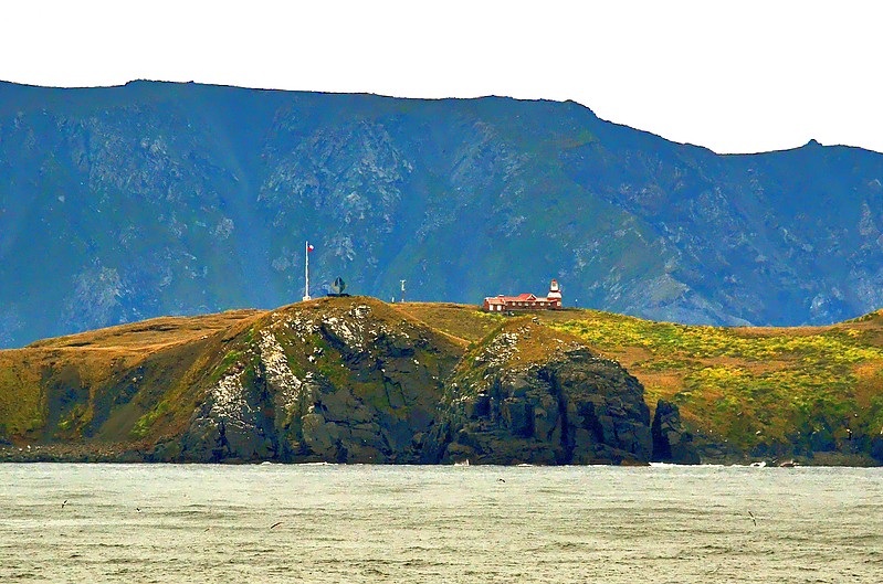 Tierra del Fuego / Isla Hornos / Faro Monumental de Cabo de Hornos (Cape Horn)
Author of the photo: [url=https://www.flickr.com/photos/16141175@N03/]Graham And Dairne[/url]

Keywords: Tierra del Fuego;Chile;Cape Horn