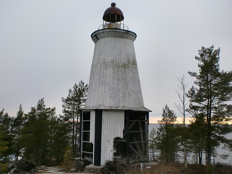 Onega / Besov nos lighthouse
Photo by Ilya Tarasov
Keywords: Russia;Onega lake