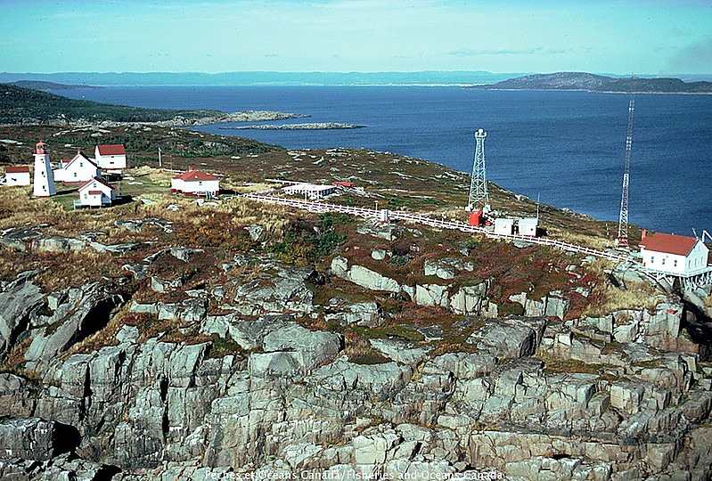 Quebec / Île du Corossol lighthouse and active light (sceletal tower)
AKA Carousel Island, Sept-Îles
Author of the photo: [url=http://www.chasseurdephares.com/]Patrick Matte[/url]

Keywords: Quebec;Canada;Gulf of Saint Lawrence