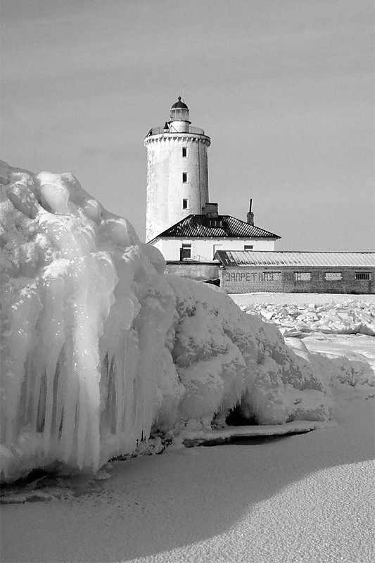 Gulf of Finland / Tolbukhin lighthouse
Author of the photo: [url=http://matseevski.livejournal.com/]Yuri Matseevski[/url]
Keywords: Gulf of Finland;Russia;Kronshtadt;Winter