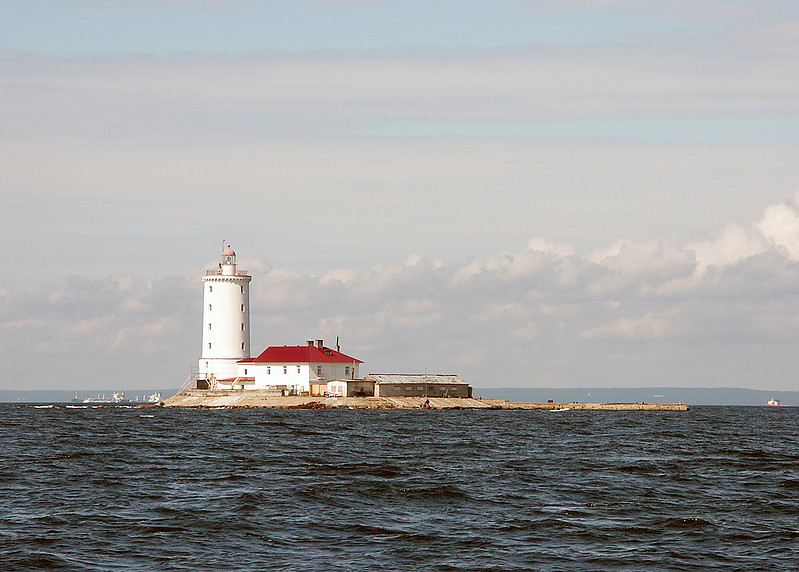 Gulf of Finland / Tolbukhin lighthouse
Author of the photo: [url=http://fotki.yandex.ru/users/sommers/]Alexey Solovev[/url]
Keywords: Gulf of Finland;Russia;Kronshtadt