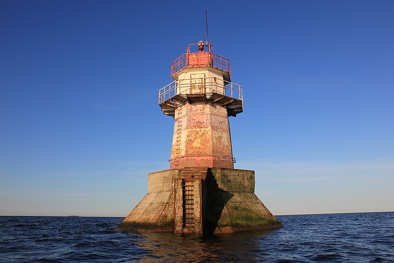 Gulf of Finland / Vyborgskiy lighthouse
Author of the photo: [url=http://fotki.yandex.ru/users/vladimirmax7/]Vladimir Maximov[/url]
Keywords: Gulf of Finland;Russia;Vyborg;Offshore