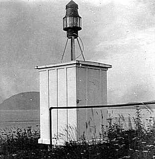 Alaska / Point Retreat lighthouse (1)
Photo from [url=http://www.uscg.mil/history/weblighthouses/LHAK.asp]US Coast Guard site[/url]
Keywords: Alaska;United States;Historic;Lynn canal