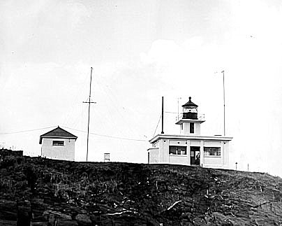 Alaska / Point Retreat lighthouse (2)
Photo from [url=http://www.uscg.mil/history/weblighthouses/LHAK.asp]US Coast Guard site[/url]
Keywords: Alaska;United States;Historic;Lynn canal