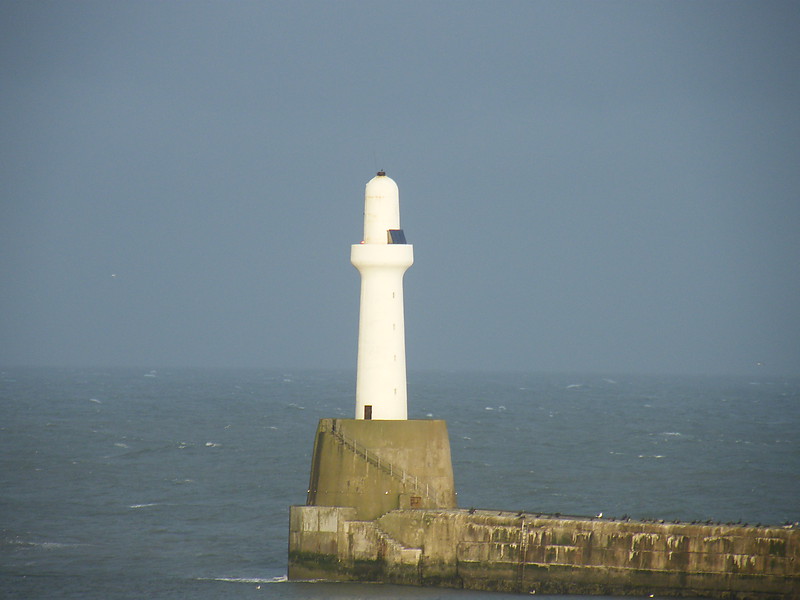 Aberdeen south breakwater lighthouse
Keywords: Aberdeen;Scotland;United Kingdom;North Sea