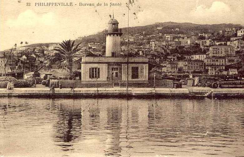 Skikda (former Philippeville) / Phare de Pointe du Chateau Vert 
Near the health office (Bureau de la Santé)
Keywords: Skikda;Algeria;Mediterranean sea;Historic
