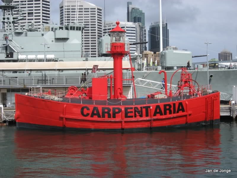 Sydney / Maritime Museum / Carpentaria Lightship CLS-4
Badly readable, but it's Sydney, so it has to be the CLS-4
Keywords: Australia;Lightship;New South Wales;Sydney