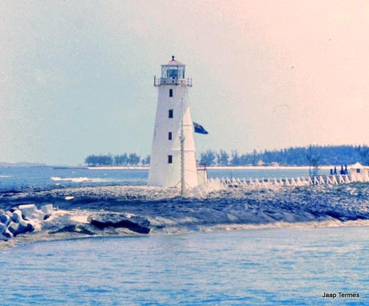 Approach Nassau Harbour / Paradise Island lighthouse
Built in 1817
Keywords: Nassau;Bahamas;Atlantic ocean
