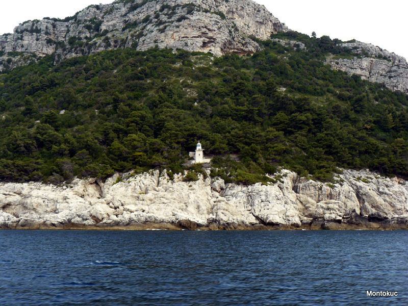 Elephiti Islands / Vela Vratnik / Olipa Lighthouse
The passage Vela Vratnik is locally called Boke Falsa.
Keywords: Croatia;Adriatic sea