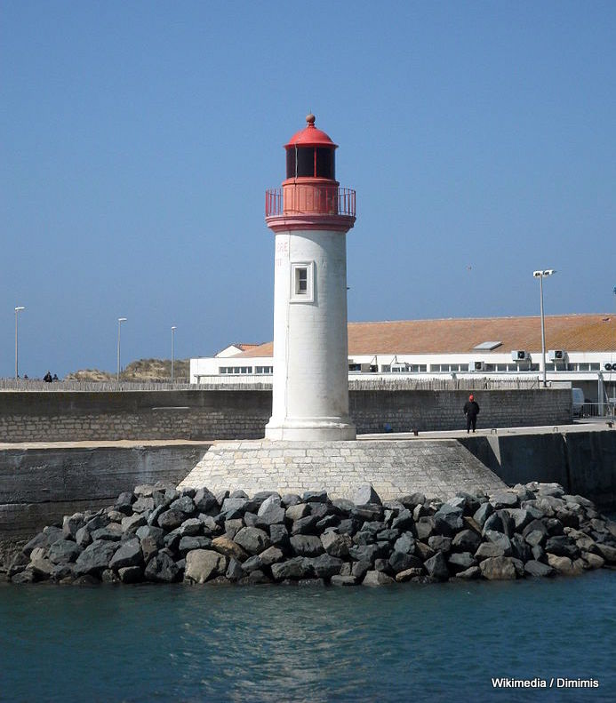 Charante - Maritime / Ile d`Oleron / Port de la Cotiniere / Grand Jetée Elbow Light
Keywords: France;Charente-Maritime;Bay of Biscay;Ile d Oleron