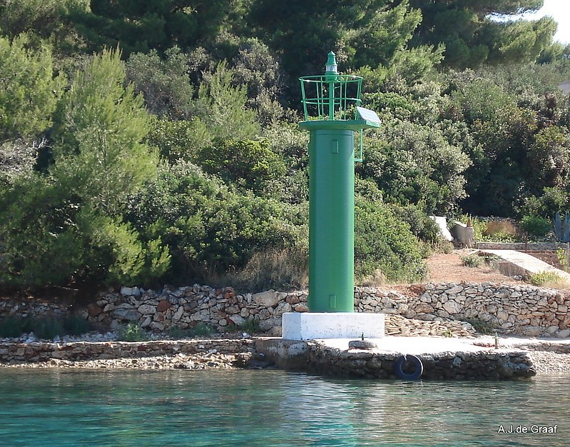 Rava Island / Rt Garmina light
Keywords: Croatia;Adriatic sea