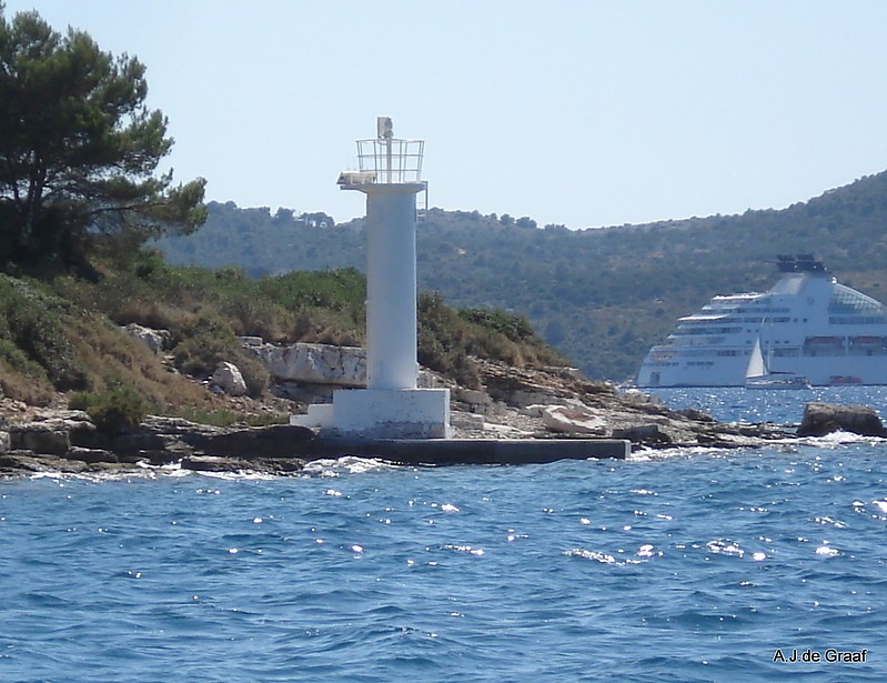 Dugi Otok / Otok Lavdara light
Keywords: Croatia;Adriatic sea