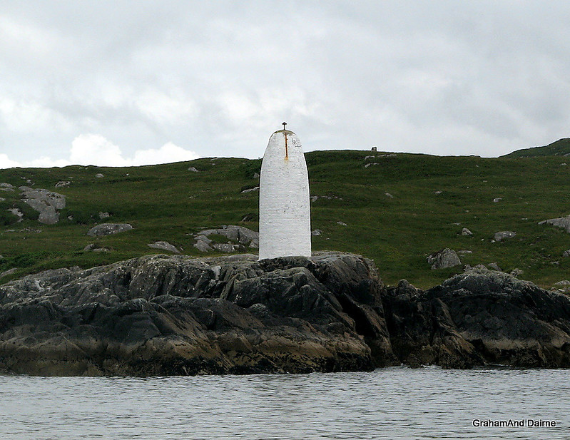 Connacht / County Galway / Entrance Clifden Bay / Fishing Point Beacon (Daymark)
Keywords: Connacht;Ireland;Atlantic ocean