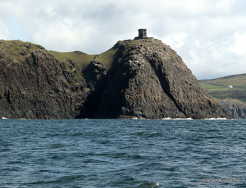 Munster / County Cork / Bantry Bay / Black Ball Head Signal Tower
Keywords: Ireland;Atlantic ocean;Munster