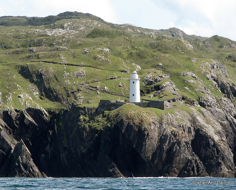 Munster / County Cork / Bear Island - Castletown region / Ardnakinna Point Lighthouse
Keywords: Ireland;Atlantic ocean;Munster;Bear island