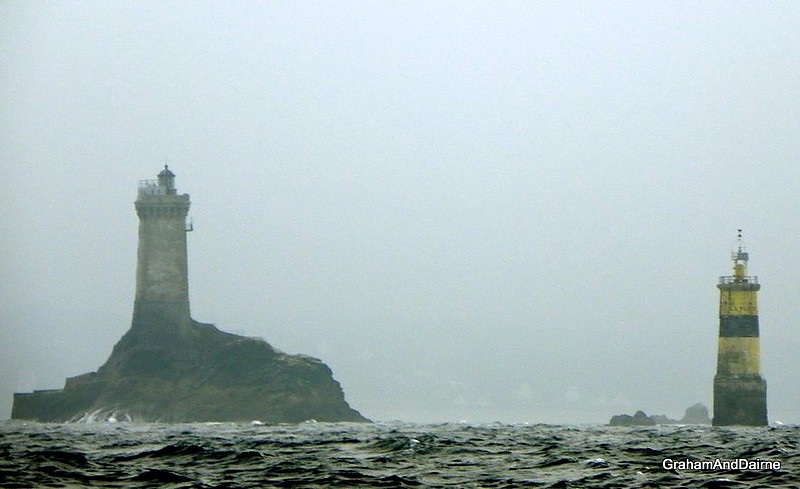 Brittany / Finistere / Phare de Raz de Sein & Feu de la Plate
Seen trough mist.
Keywords: France;Brittany;Bay of Biscay;Offshore