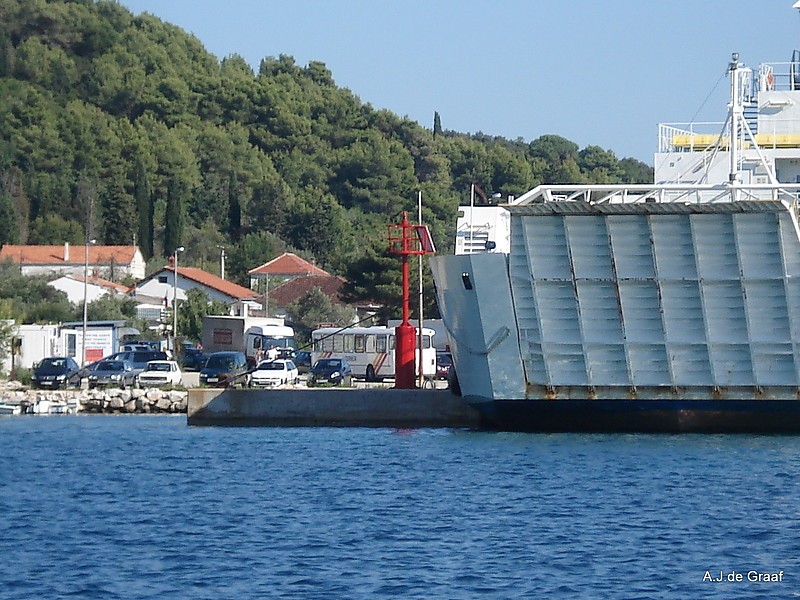 Dugi Otok / Brbinj / Carferry Quay light
The ferry is the Supetar, coming from Zadar.
Keywords: Croatia;Adriatic sea