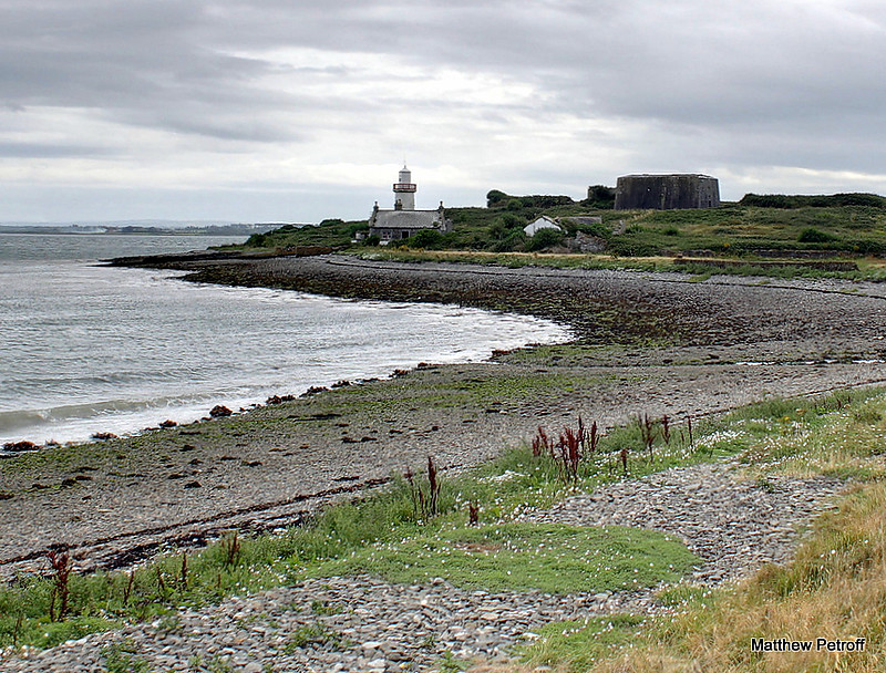 Munster / County Clare / Shannon River / Inis Cathaigh (Scattery Island) Lighthouse
AKA Rineanna
Keywords: Ireland;Atlantic ocean;Munster;Shannon River