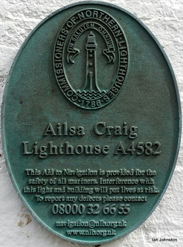 South Ayrshire / Approach Firth of Clyde / Ailsa Craig lighthouse Plate
Keywords: Irish sea;Scotland;United Kingdom;North Channel;Plate