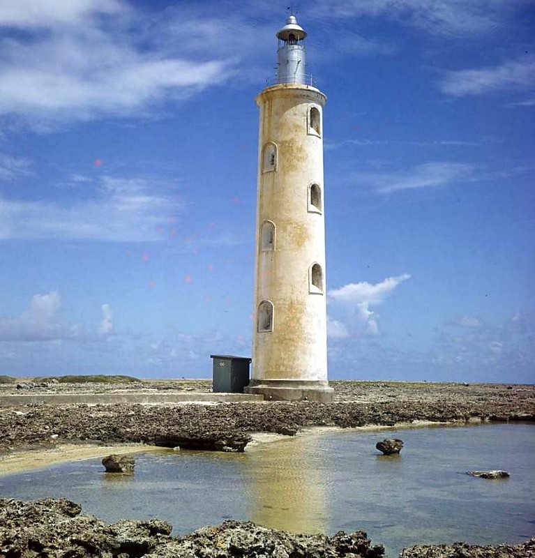 Bonaire / Boca Spelonk Lighthouse
Old picture with Lantern.
Keywords: Netherlands Antilles;Bonaire;Caribbean sea